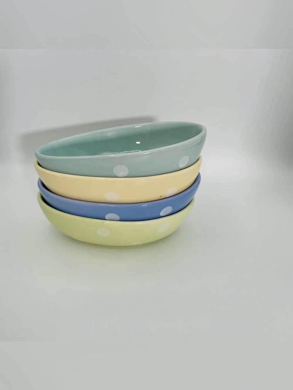 William Sonoma Set of 4 Pastel Polka Dot Ceramic Cereal Soup Bowls 6”